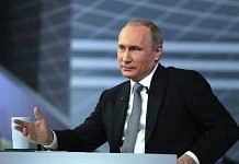 Путин обратил внимание на просьбу «спасти дворец» в Свободном во время «Прямой линии»