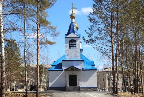 В Углегорске освятили православный храм и поклонный крест. Новости