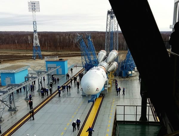 Ракету-носитель «Союз-2.1а» вывезли на стартовый комплекс космодрома «Восточный». Новости