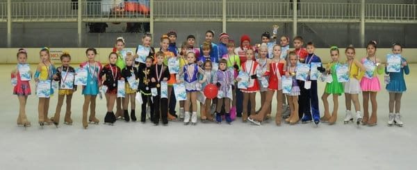 Юные фигуристы Свободного получили свои первые спортивные титулы. Новости