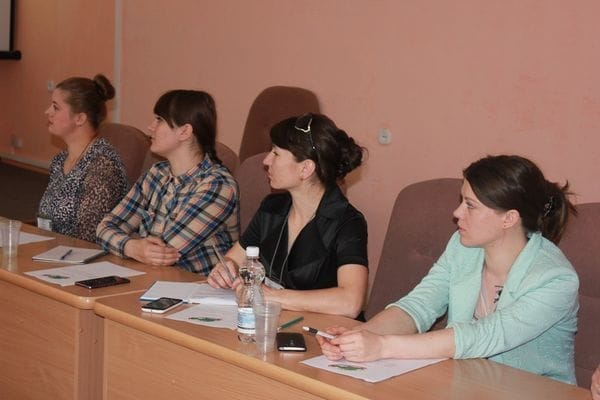 Молодёжные парламентарии Свободненского района дискутировали о проблемах сёл за круглым столом