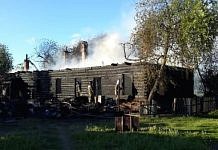 В селе Черновка Свободненского района полностью выгорел четырёхквартирный дом
