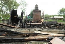 Житель Нижних Бузулей в Свободненском районе избил односельчанку и сжёг её дом