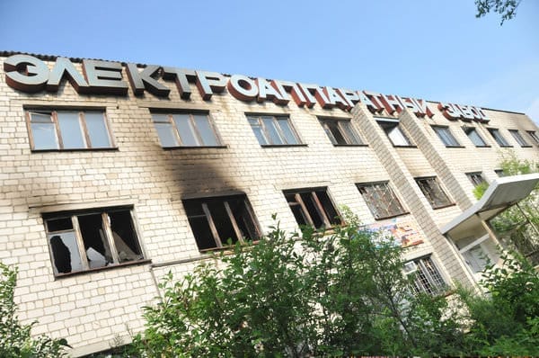Вандалы устроили погром и пожар в кабинетах бывшего электроаппаратного завода в Свободном. Новости