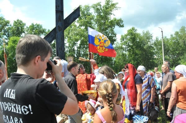 Крестный ход в память о расстреле царской семьи прошёл в Алексеевске-Свободном. Новости