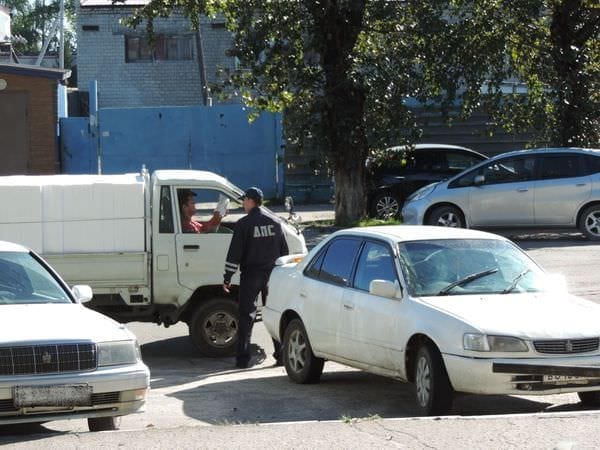 «КамАЗ» с полицейскими из области прибыл в Свободный для массовой проверки водителей. Новости