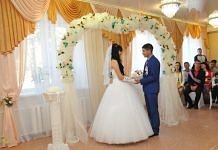 В России хотят юридически приравнять венчание к регистрации в ЗАГСе
