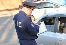 В России запретили оставлять детей в автомобиле одних