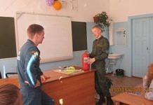 В Циолковском пожарные и полицейские провели для школьников урок безопасности