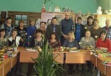 Депутат Заксобрания приехал в свободненское село с поздравлениями учителям