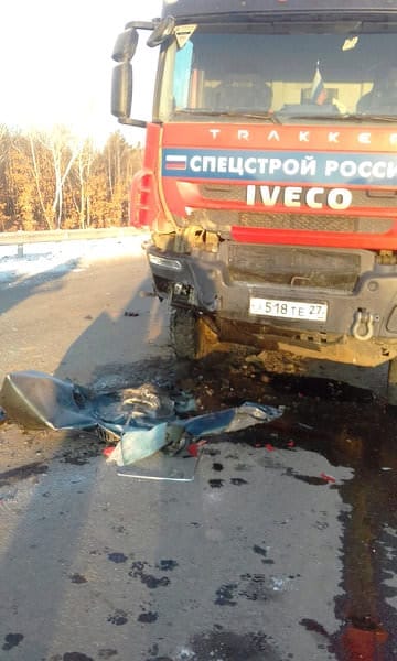 На федеральной трассе около Циолковского в страшной аварии погибли двое благовещенцев. Новости