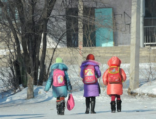 Прокуратура Свободного просит родителей научить детей безопасному поведению на улице. Новости