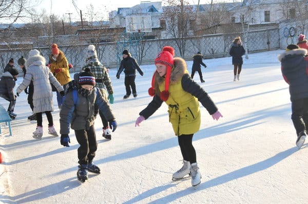 Покататься на коньках в Свободном уже можно и на льду стадиона «Торпедо». Новости