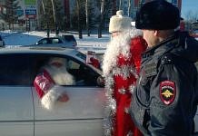 «Патрульный Дед Мороз» остановил «коллегу» из «Зейских огней» во время акции ГИБДД в Свободном