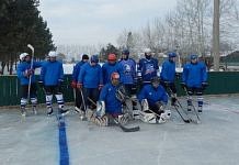 В амурском селе Новгородка открыли новую хоккейную коробку