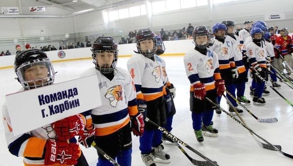 Амурские хоккеисты приняли участие в международном турнире «Добрый лёд»