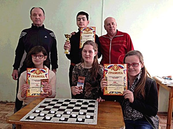 Турнир по шашкам в Свободном посвятили Международному Дню инвалидов. Новости