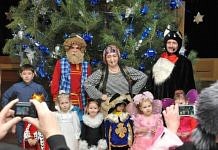 Свободненских ребятишек пригласили встретить Рождество  у «русской печки»