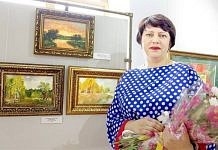 Вдова художника Виктора Хиля привезла покорившую Благовещенск выставку его картин в Свободный