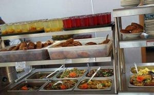 В России предлагают открыть бесплатные кафе для бедных