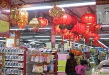 Китайский Праздник фонарей в соседнем Хэйхэ отметили и многие амурчане