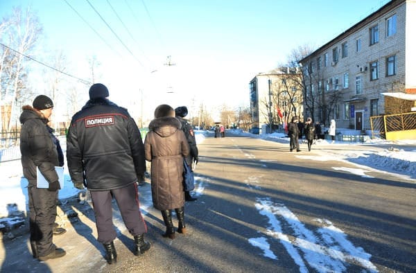 Коммунисты Свободного вышли на февральский пикет в защиту жилищных прав граждан. Новости