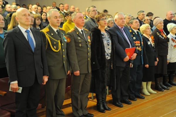 Свободненских военных и ветеранов торжественно поздравили с 23 февраля. Новости