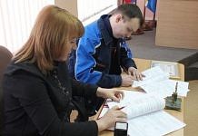 В Свободненском районе вручили первый сертификат на «дальневосточный гектар» семье из Ямало-Ненецкого автономного округа