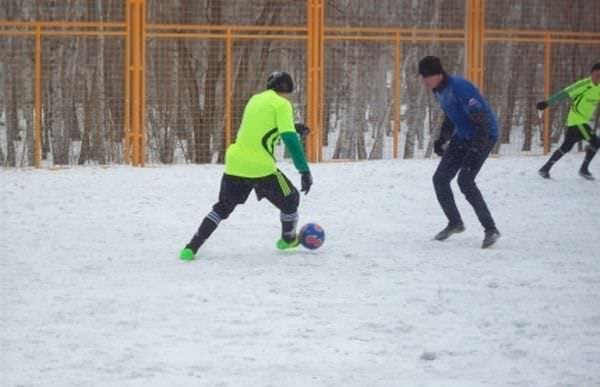 Команда МЧС сыграла в футбол с воспитанниками свободненской школы-интерната