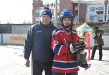 Хоккеисты «Сокола» завоевали золотой кубок на турнире памяти свободненского тренера