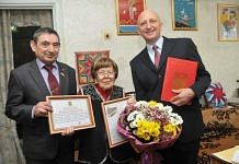 Известную жительницу Свободного поздравили с 95-летием Президент России и местные власти
