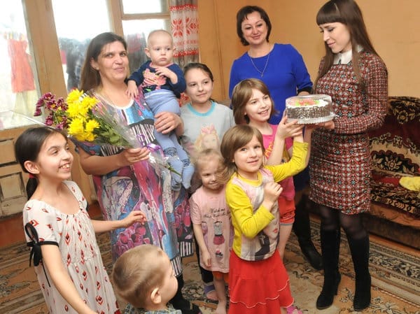 Количество многодетных семей в России выросло на 25%. Новости