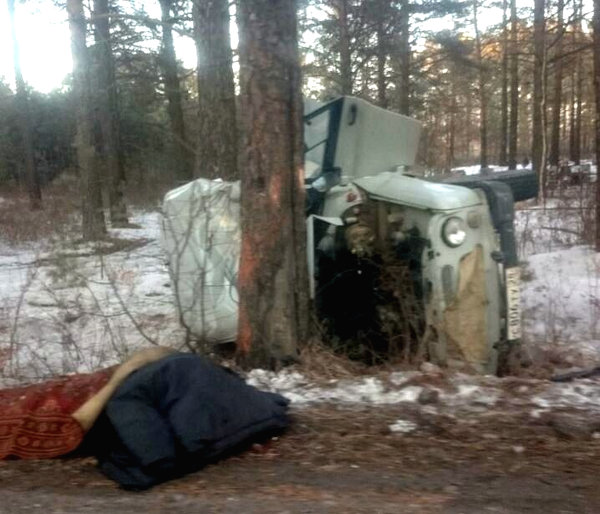 На свободненской трассе около кладбища села Черновка погиб водитель УАЗа. Новости