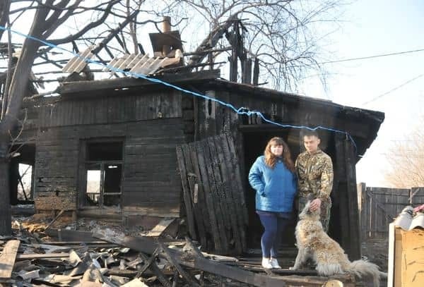 Пожар уничтожил всё имущество и домашних питомцев свободненской семьи. Новости
