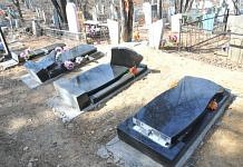 После погрома на кладбище Свободного амурчане начали сбор средств на новые памятники ветеранам
