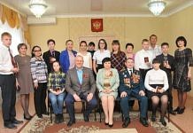 Церемония вручения паспортов юным свободненцам впервые прошла в ЗАГСе