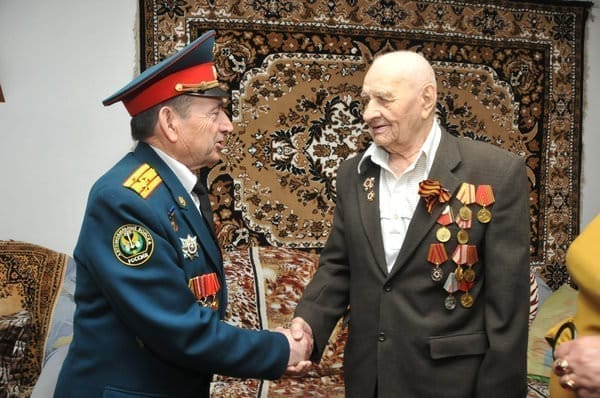 Поздравили наших ветеранов от всех свободненцев и белорусского землячества. Новости