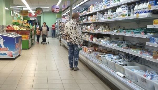 В России предлагают увеличить штрафы магазинам за продажу просрочки