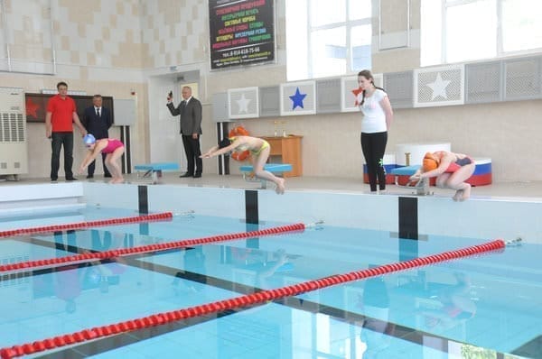 Юные пловцы Свободного установили первые рекорды в новом бассейне «Океан». Новости