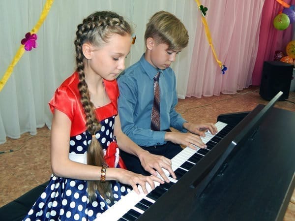 Юные музыканты приехали с концертом к воспитанникам свободненского приюта. Новости