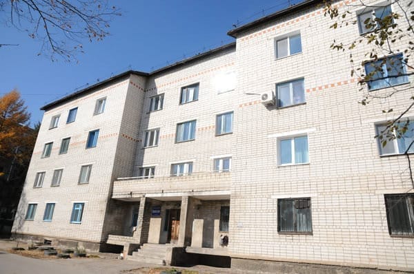 Депутаты Свободного заспорили о продаже первого этажа общежития. Новости