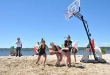 Пляж в Малой Сазанке свободненцы превратили в спортивную арену