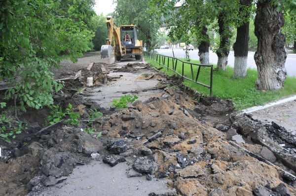 Масштабные работы по благоустройству улиц и ремонту дорог начались в Свободном. Новости