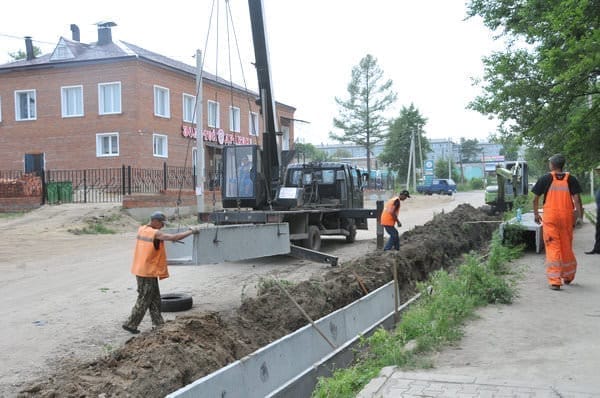 Масштабные работы по благоустройству улиц и ремонту дорог начались в Свободном. Новости