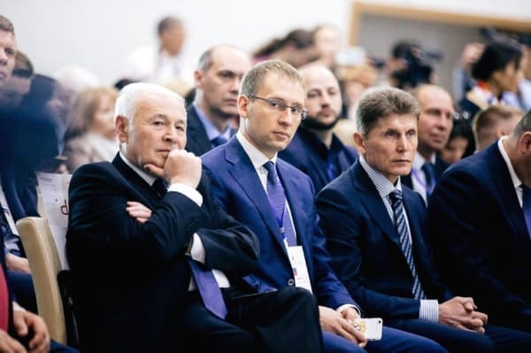 На МедиаСаммите во Владивостоке журналистов призвали больше писать о проблемах регионов. Новости