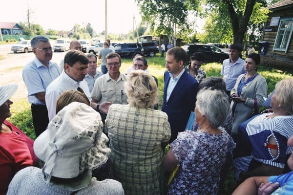 Губернатор встретился с жителями микрорайона Дубовка в Свободном. Новости