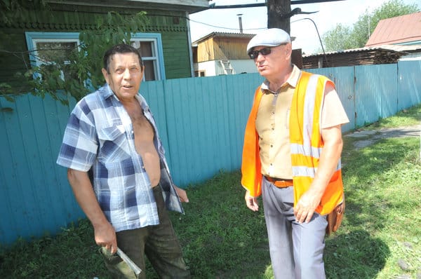 Жители микрорайона Свободного опасаются стока воды на свои огороды после ремонта дороги. Новости