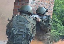 В Амурской области введён план «Сирена» для задержания вооружённого солдата