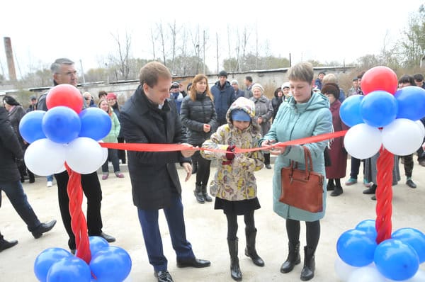 Новосёлы ещё двух многоквартирных домов в Свободном принимали поздравления от губернатора. Новости