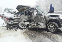 После снегопада на дорогах Свободненского и соседнего районов в ДТП пострадали люди и машины